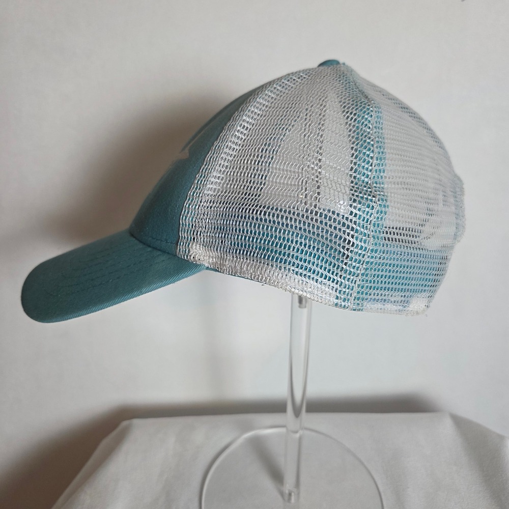 YETI Coolers Shark Logo Trucker Hat Teal Blue White Mesh Snapback Cap Beach - Picture 2 of 8